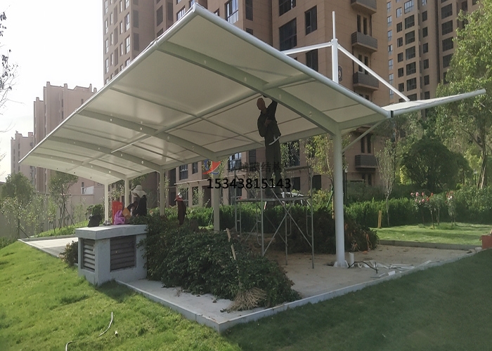 河南新密東城半島小區膜結構車棚