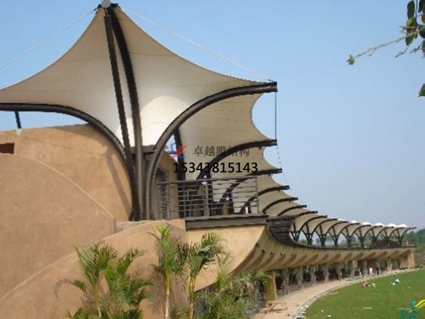 遵義高爾夫發球臺遮陽棚【膜結構生產】