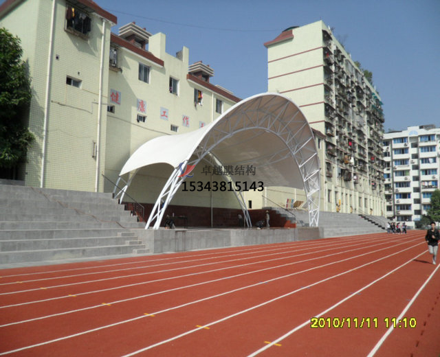  <font color='red'>膜結構看臺</font>都是什么材質的？