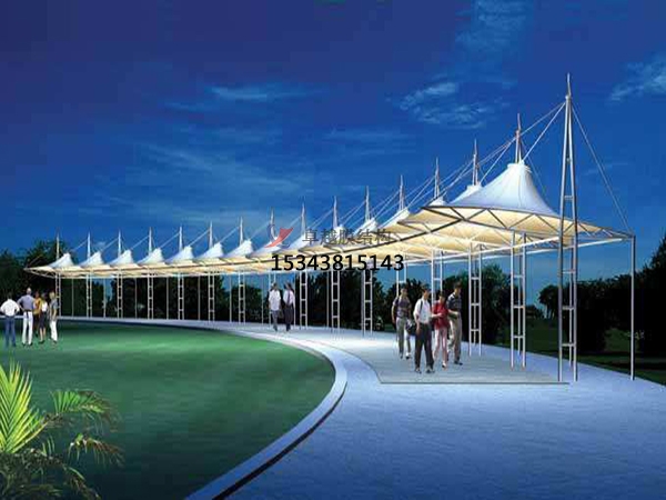  高爾夫球場膜結構是怎么安裝得？