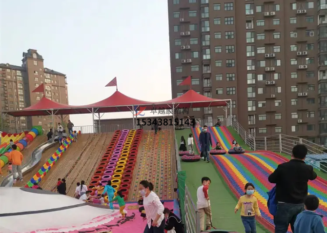 洛陽景區極限旱滑游樂場彩色張拉膜銷售