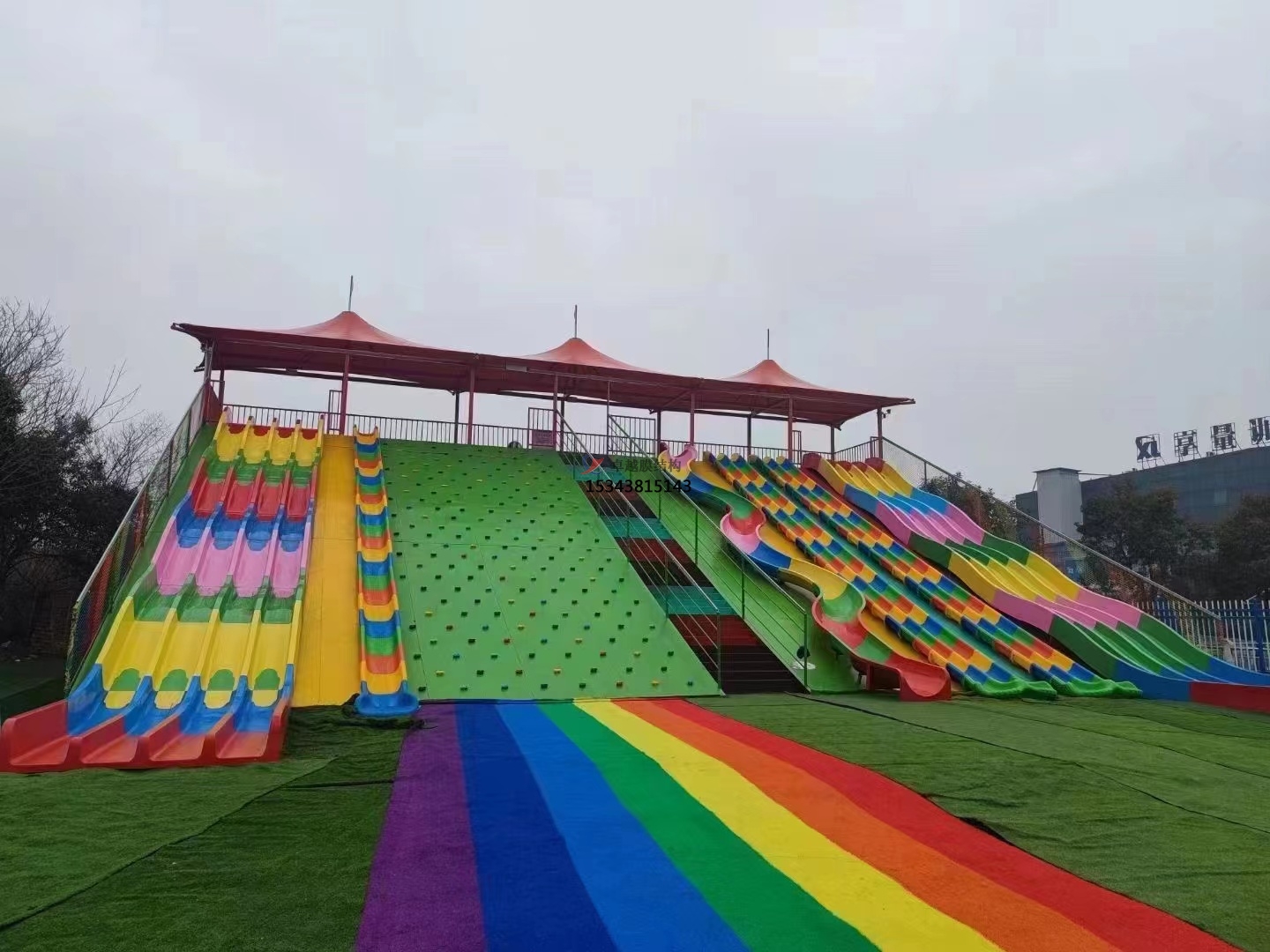朔州景區極限旱滑游樂場彩色張拉膜銷售