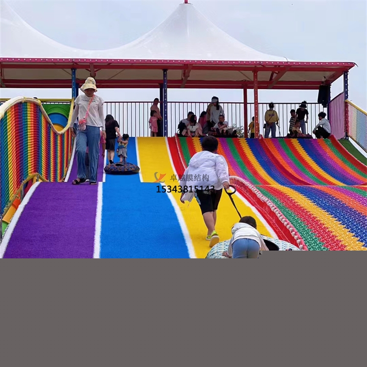 石家莊滑世界橘紅色<font color='red'>張拉膜結構</font>生產